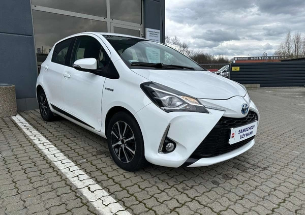 Toyota Yaris cena 59900 przebieg: 91156, rok produkcji 2018 z Kętrzyn małe 631